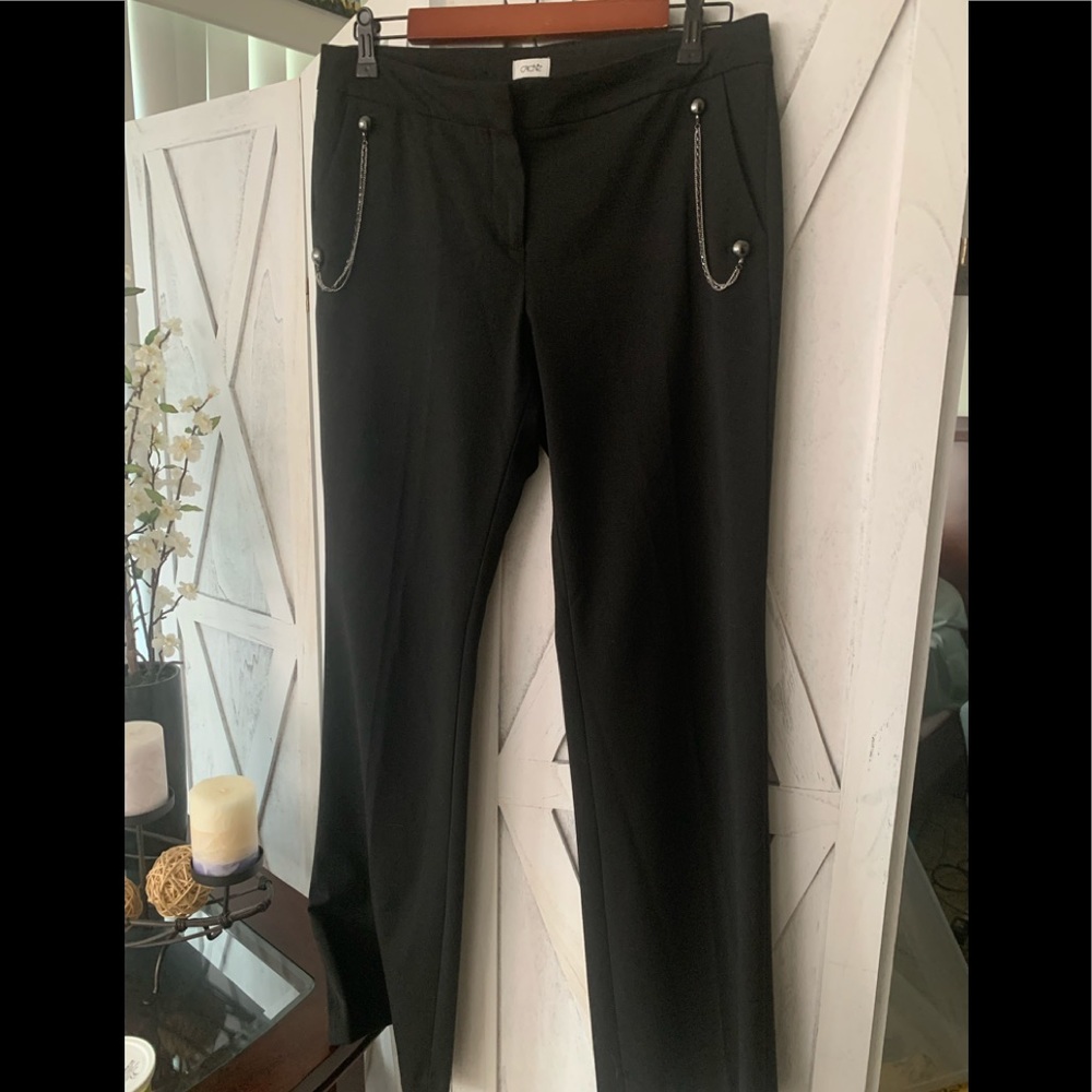 Cache Pants With Pocket Details - image 2